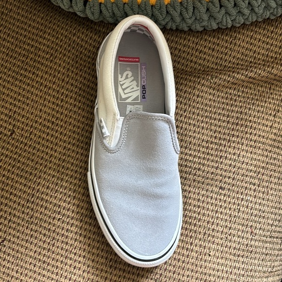 Vans - Picture 2 of 5